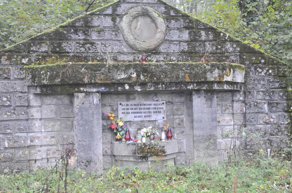 Porządkowanie grobów